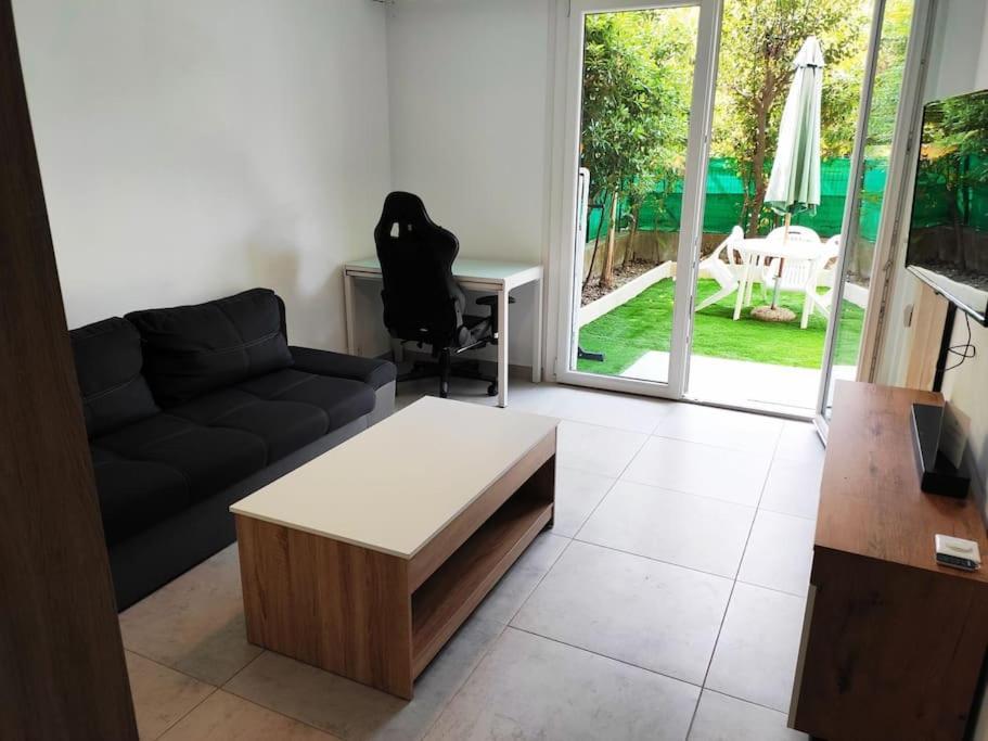 Menton, Appartement/Jardin, Proche Mer Et Centre Exterior foto